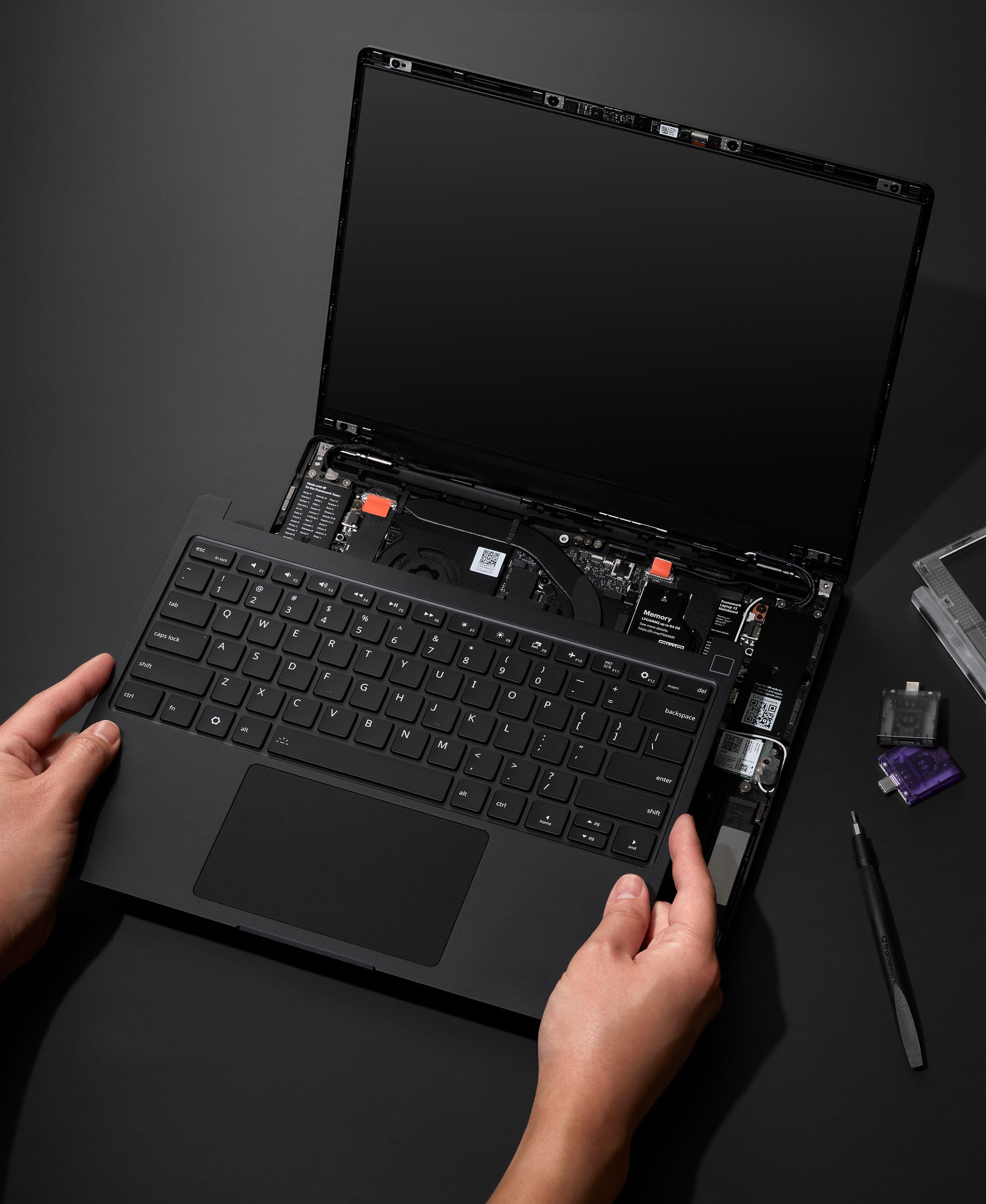 Image of Framework Laptop 13 Pro DIY Graphite