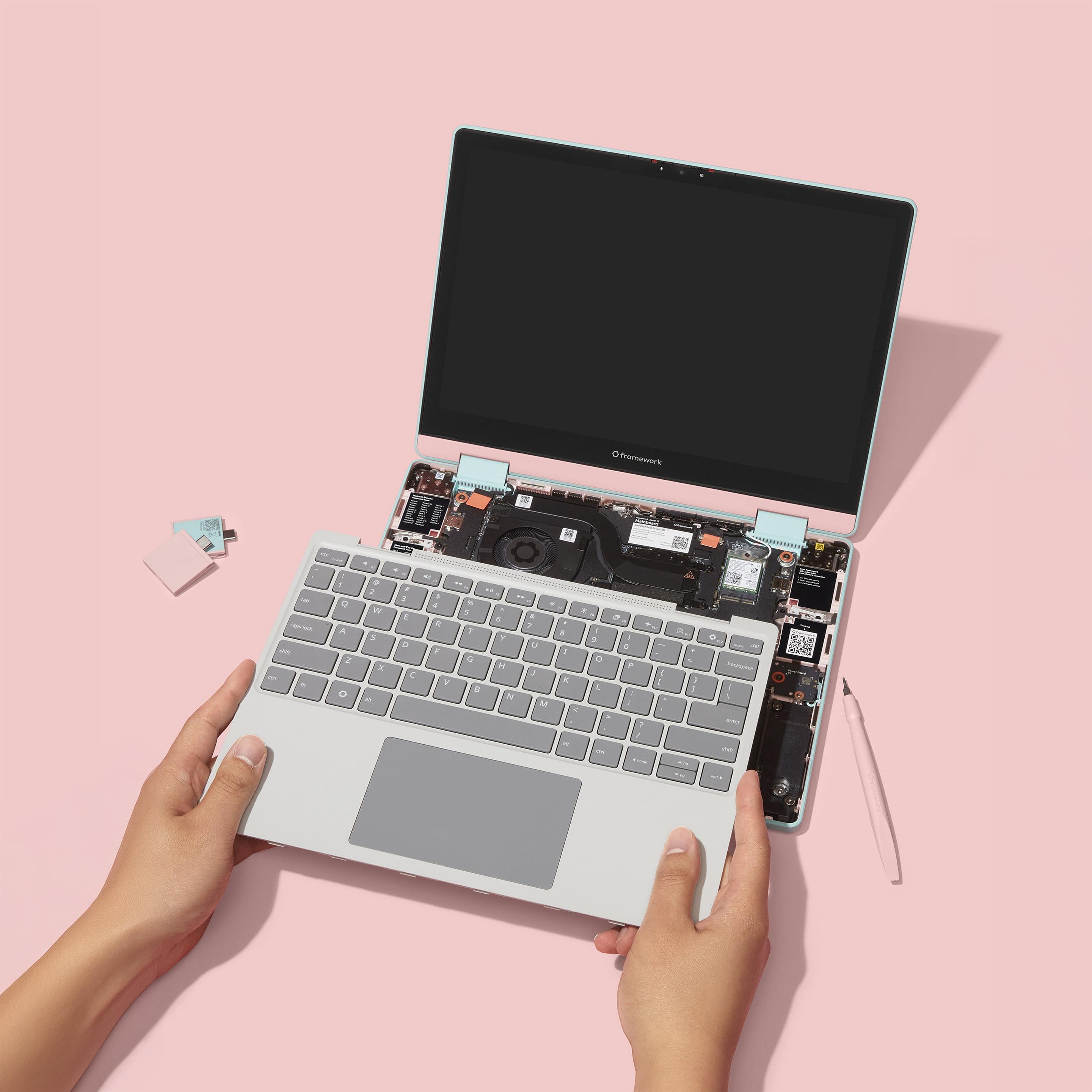 Framework Laptop 12 DIY Edition (Bubblegum)