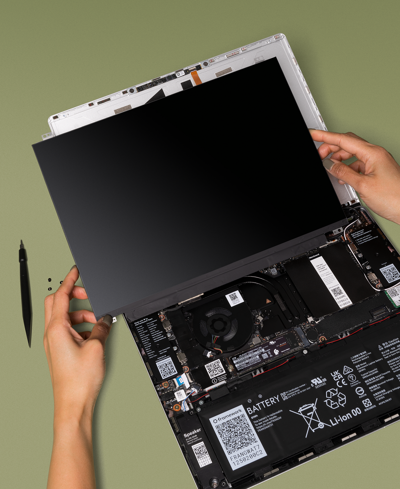 Hands with Display - Refurb Matte