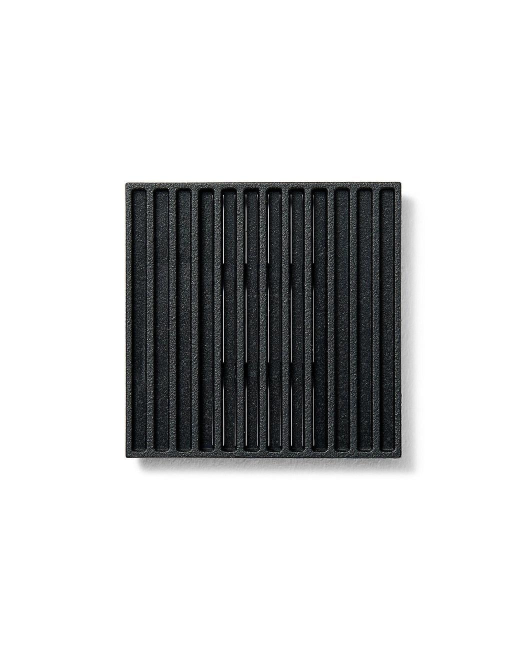 Tile - Black Vertical Front
